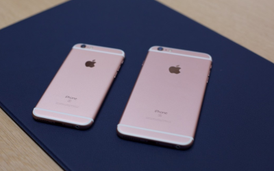 back view of iPhone 6s and iPhone 6s plus