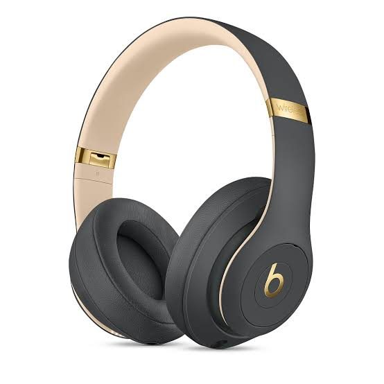 Amazing Black Friday Deals On Noise-Cancelling Headphones